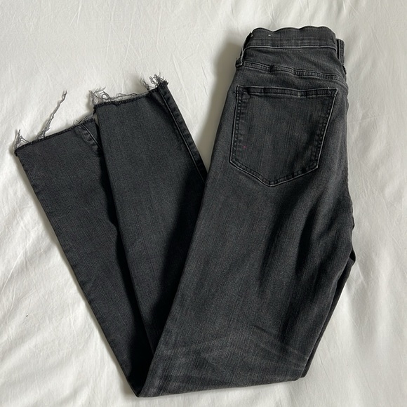 Madewell 9" Mid-Rise Skinny Jeans in Black Sea - Picture 9 of 13